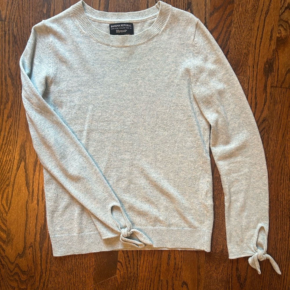 Banana Republic blue wool cashmere blend sweater